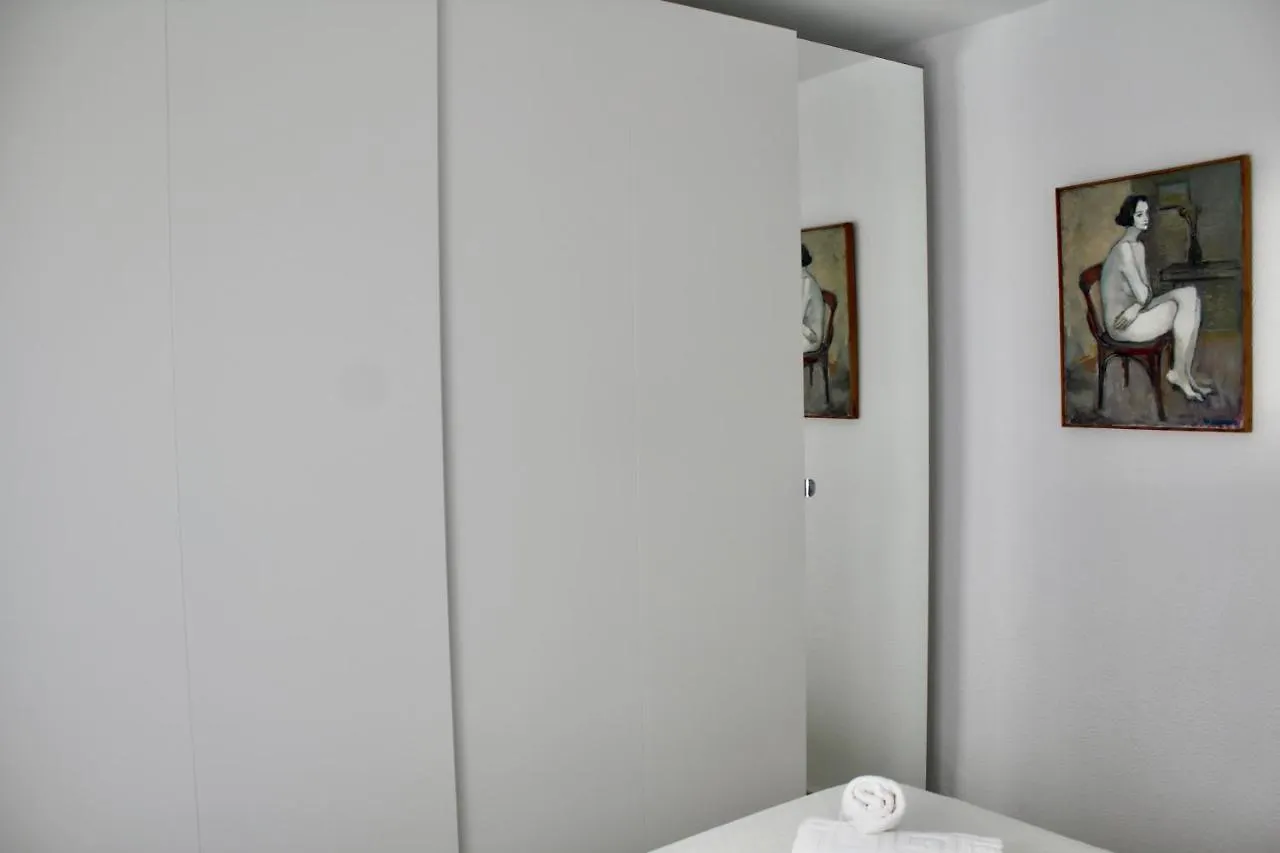 Wish Suite Campana De Sevilla 0*, Seville Spain
